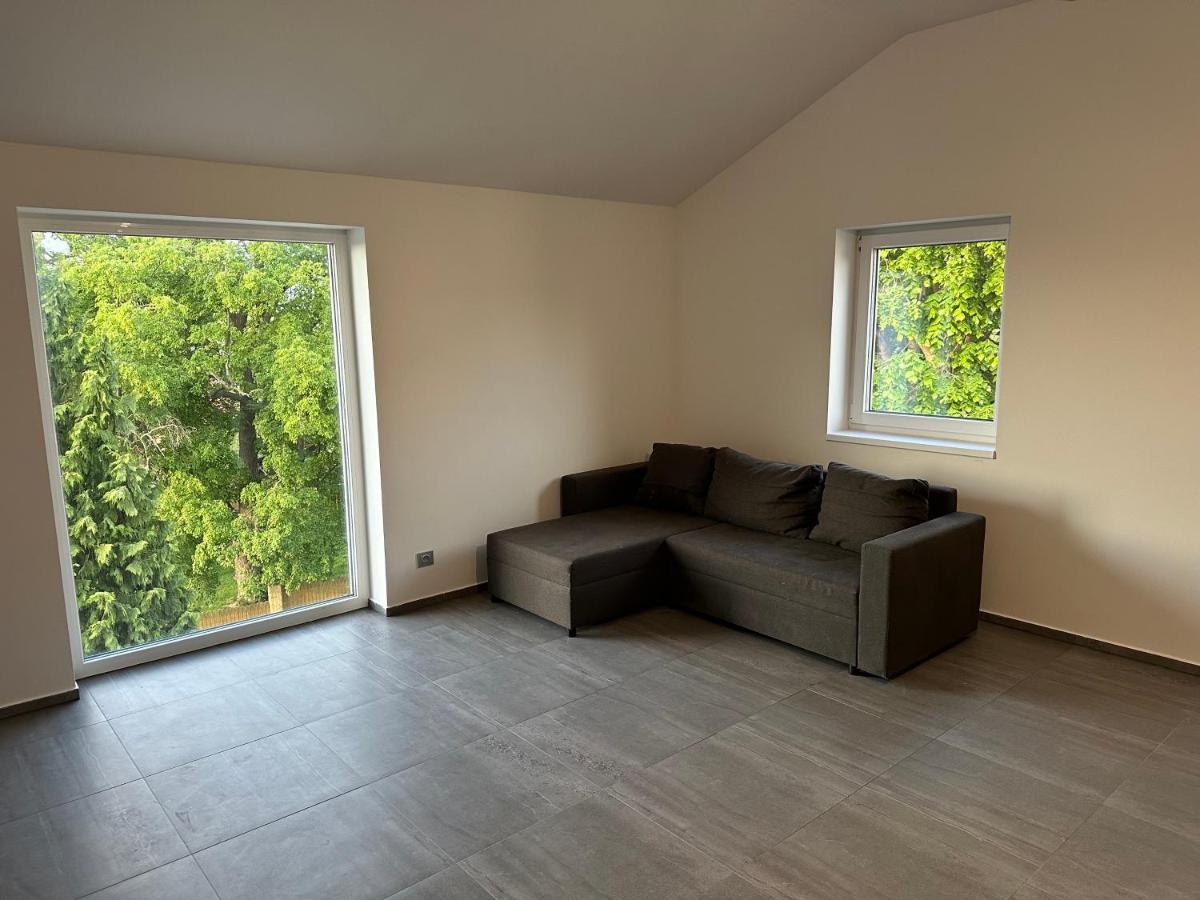 Apartman Byt 75M2 Klid Priroda Pro Rodinu Прага Екстер'єр фото