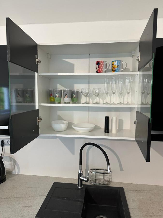 Apartman Byt 75M2 Klid Priroda Pro Rodinu Прага Екстер'єр фото