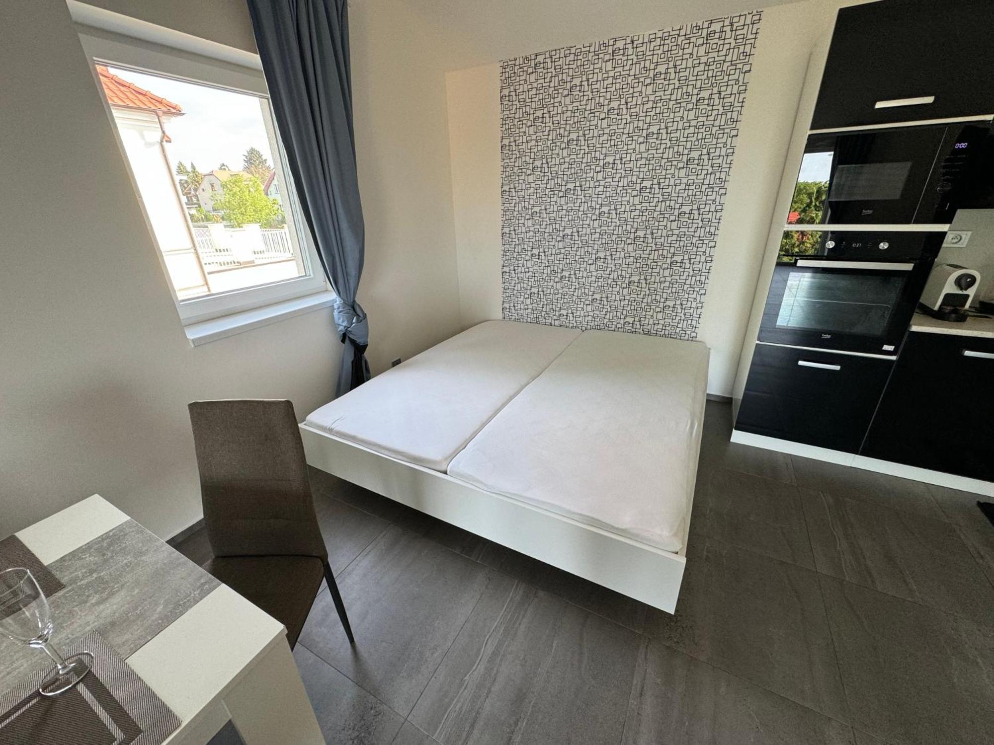 Apartman Byt 75M2 Klid Priroda Pro Rodinu Прага Екстер'єр фото